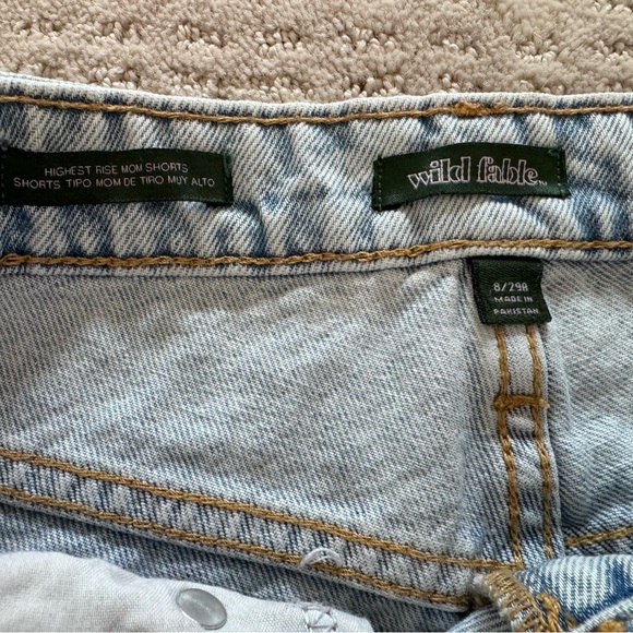 Wild fable, high-rise mom jean shorts, size 8 - Picture 3 of 5